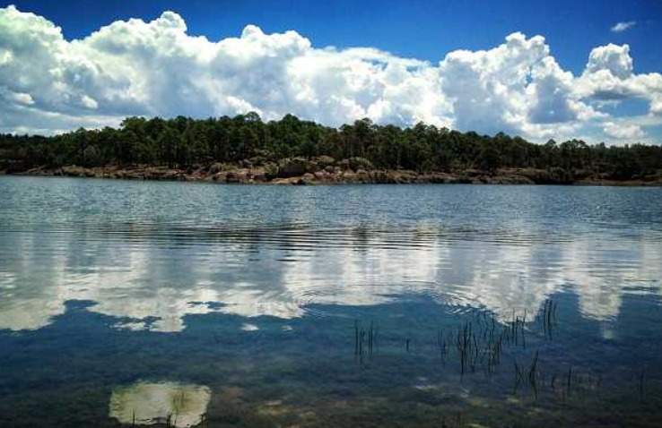 Lago de Arareko destino en Chihuahua